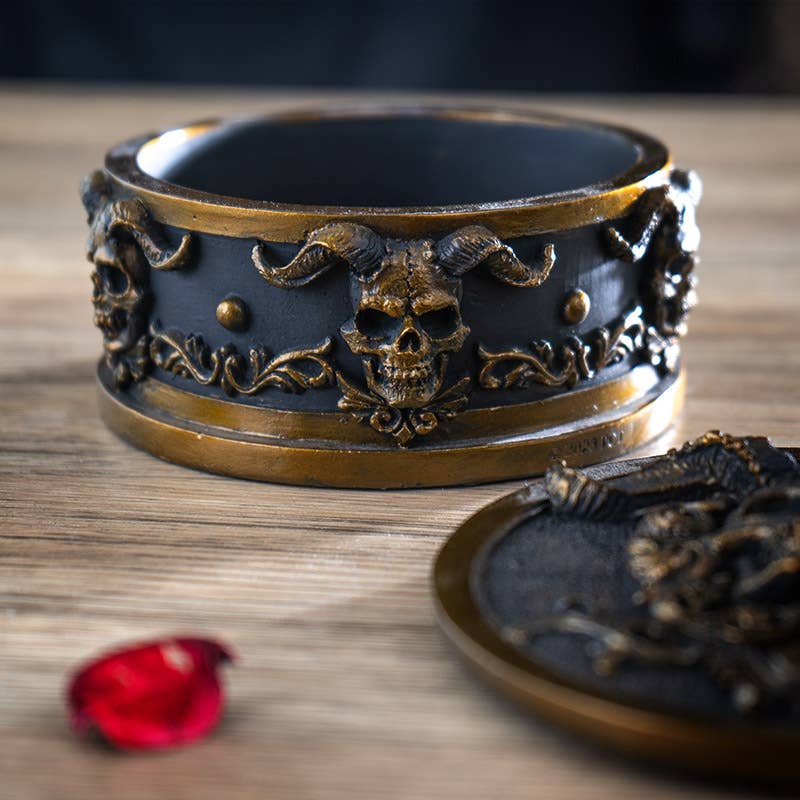 15799 Skull Gothic Box